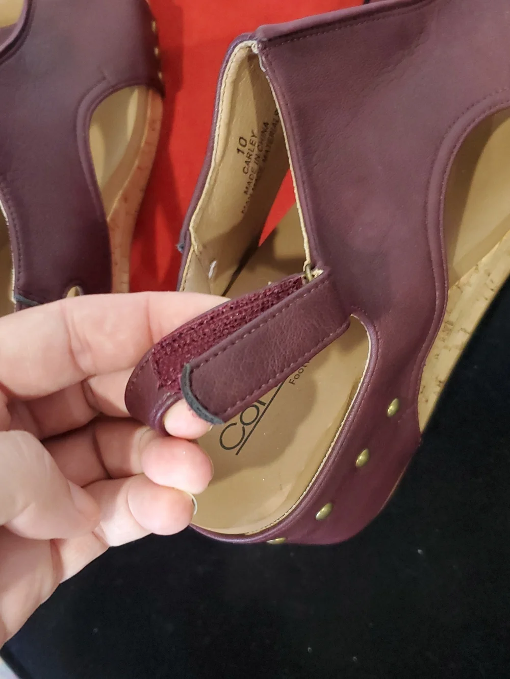 Corkys Carley Burgundy Wedge Sandal Size 10